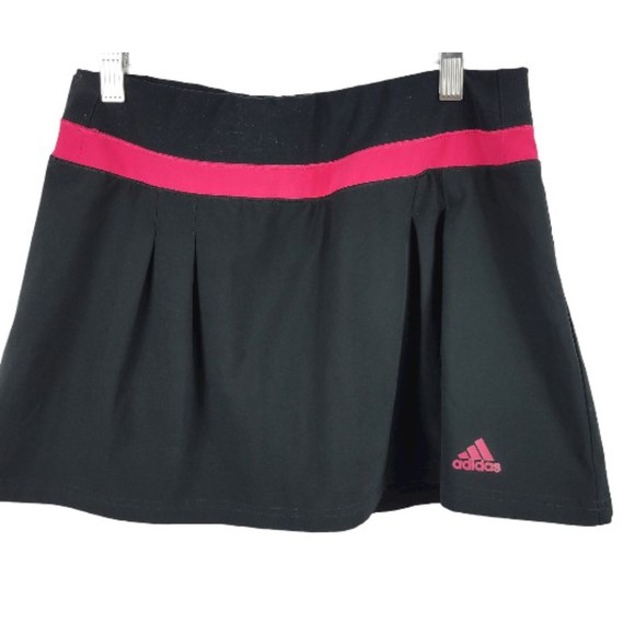 adidas Pants - Black and Pink Adidas Workout skort! Climacool technology, Size Small